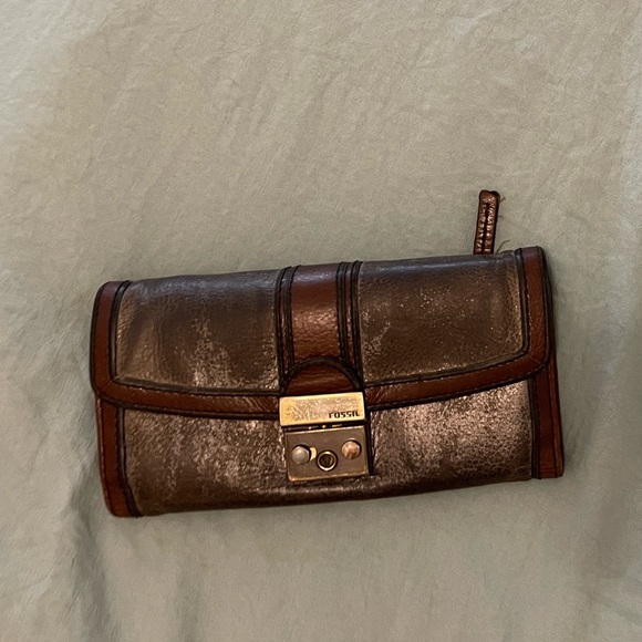 Fossil wallet - Picture 1 of 3